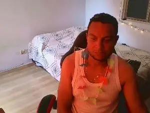 Cam4 Sex Chat of Juanchovergon22