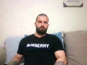 Cam4 Live Porn of pigeon1111