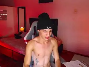 Cam4 Private Sex Chat of santiagocutexxx