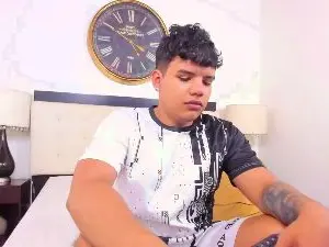 Cam4 Free Live Porn of Axel_Forte