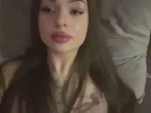 Cam4 Live Sex Cam of EmeritaStcyr