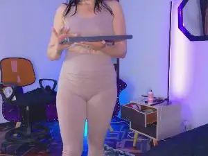 Cam4 Adult Webcam of ScarletHiit