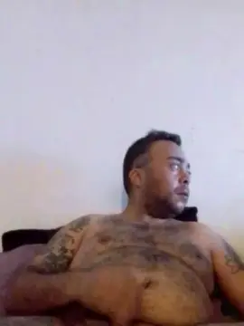 Cam4 Watch Live Sex Cams of guillehot34sexy