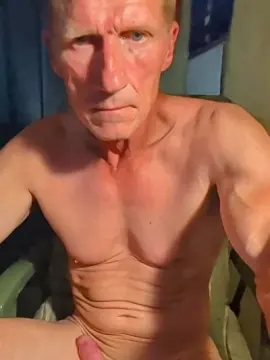 Cam4 Free Live Porn of davedonny45