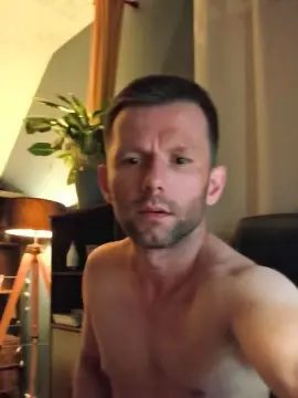 Cam4 Nude Webcam of mad_d84