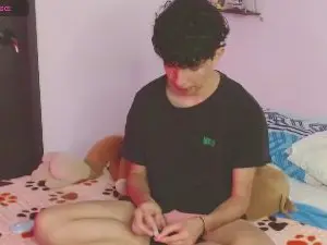 Cam4 Live Sex of cuddly_twink