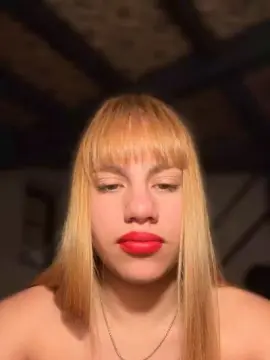 Cam4 Watch Live Sex Cams of Saritafer77