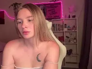 Cam4 Sex Cam of BlazingBlonde