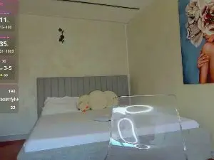 Cam4 Live Sex of SelenaReeves
