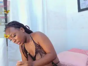 Cam4 Sex Chat of adry_moon