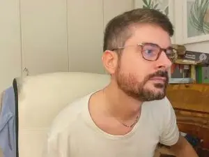 Cam4 Sex Chat of pisellone_roma