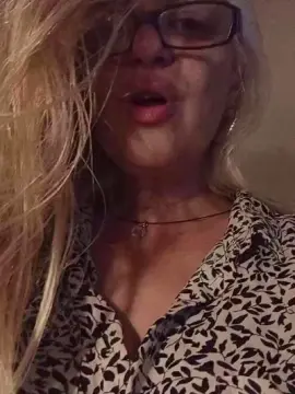 Cam4 Watch Live Sex Cams of anaana_sexy