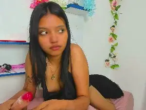 Cam4 Live Sex Cam of Harley_evil