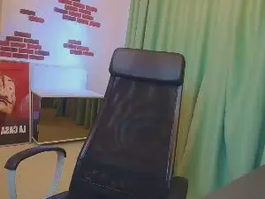 Cam4 Nude Webcam of LoganStroud