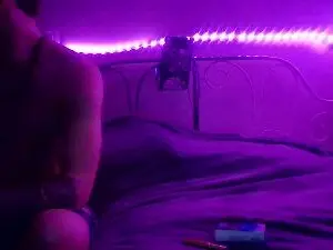 Cam4 Live Sex Cam of Inittowinit780