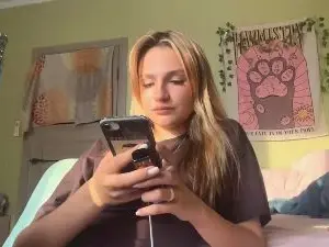 Cam4 Nude Webcam of KristeenTippit