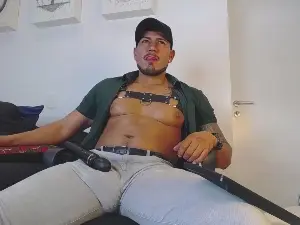 Cam4 Watch Live Sex Cams of Willsandler1