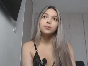 Cam4 Nude Webcam of andrea20_sexy