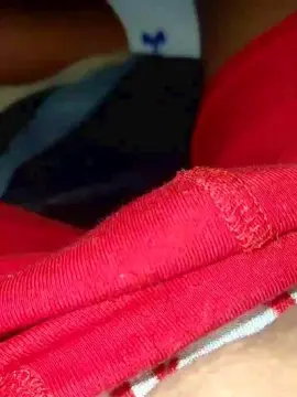 Cam4 Live Sex of Rojasx77_Poring