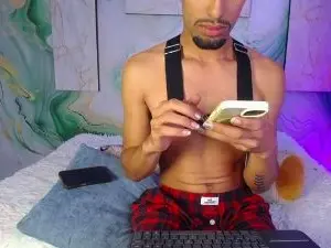 Cam4 Free Live Porn of Michael_Hanks