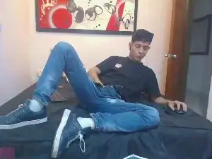 Cam4 Nude Webcam of hardsexlove08