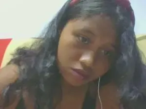 Cam4 Free Live Porn of mendrika5
