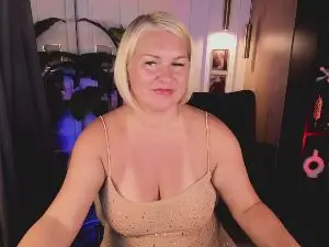 Cam4 Watch Live Sex Cams of YolandaKiss