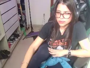 Cam4 Live Sex of Lauriiis