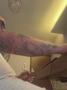 Cam4 Live Porn of theking989