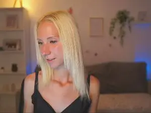 Cam4 Free Live Porn of Piper_Perri_18