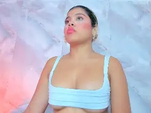 Cam4 Watch Live Sex Cams of sofiacastillo01