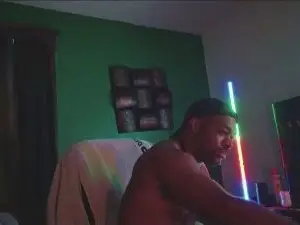 Cam4 Live Sex Cam of manhegotit