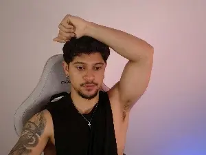 Cam4 Sex Chat of dom_santiago31