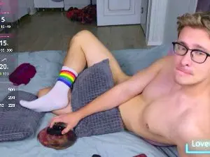 Cam4 Adult Webcams of DennisGartman6