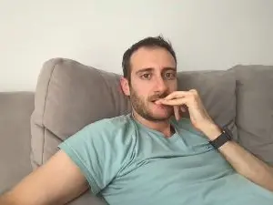 Cam4 Sex Cam of LukaShyGuy225