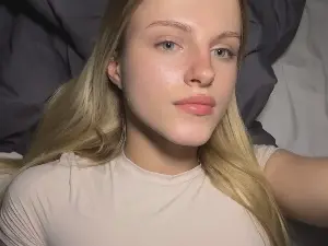 Cam4 Live Porn of SuWangerin
