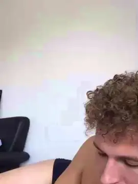 Cam4 Live Sex of youngplayboymm