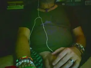Cam4 Live Sex of DaddyNextRoom75