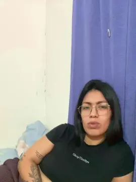 Cam4 Live Porn of DimeAria