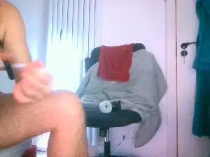 Cam4 Live Sex Cam of HairyHorn1