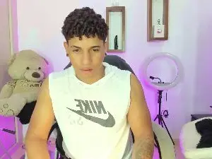 Cam4 Watch Live Sex Cams of yoximanuelprime