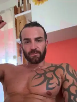Cam4 Live Porn of Danielhurus