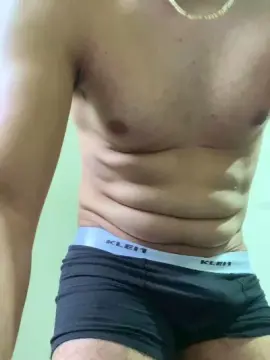 Cam4 Free Live Porn of Luisfer98