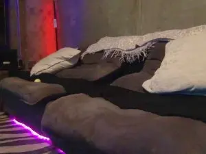 Cam4 Adult Webcam of bigbigbig_sexy