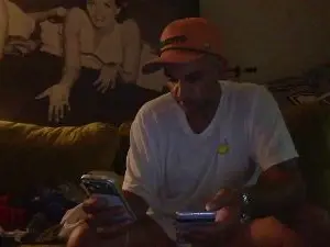 Cam4 Live Sex of bigbigbig_sexy