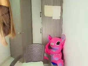 Cam4 Sex Chat of Sasha18_