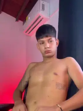 Cam4 Private Sex Chat of naughty_daniel