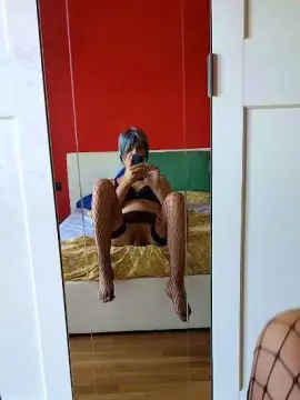 Cam4 Watch Live Sex Cams of Lolatravxxx