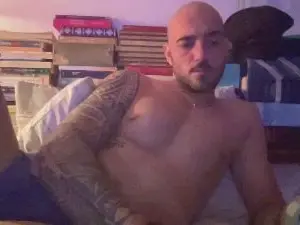 Cam4 Nude Webcam of alessandromori9