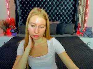 Cam4 Free Live Porn of Alina__Blonde